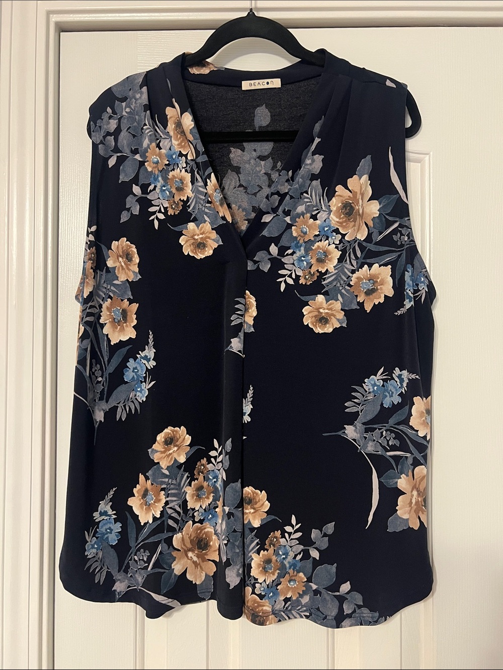 Beacon Navy Floral Soft V-Neck Sleeveless Camisole XXL